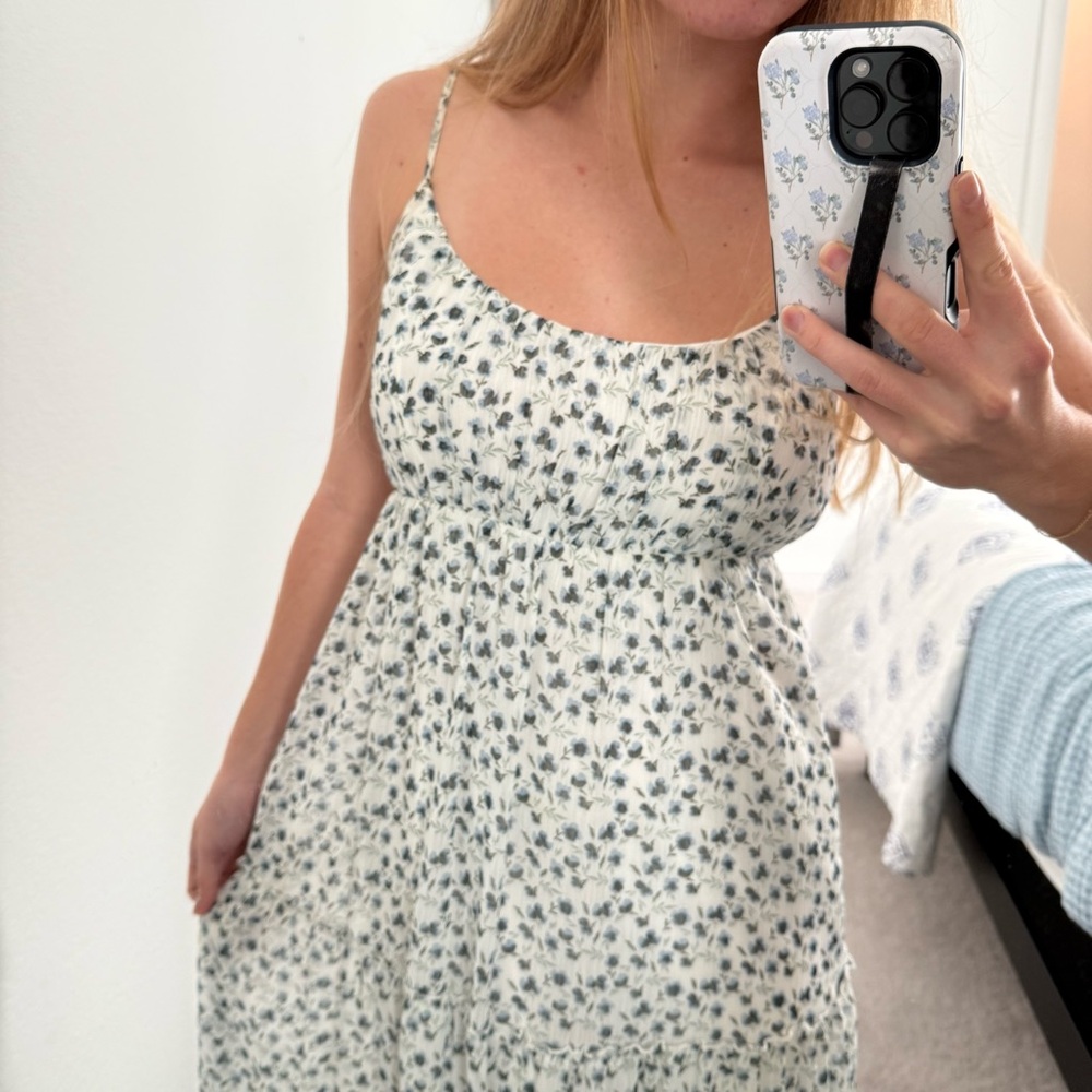 Floral Maxi Dress Altard state size small - Picture 4 of 5